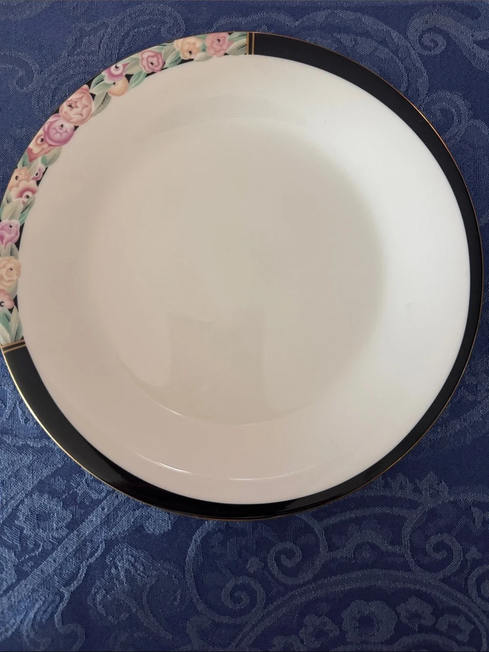 Mikasa Cag03 Rare Rose Gallery Plate with Black Rim and Pastel Floral Border